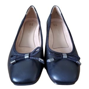 Naturalizer Black flats